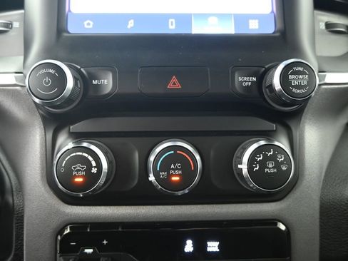 Used 2024 RAM 2500 Big Horn image 28