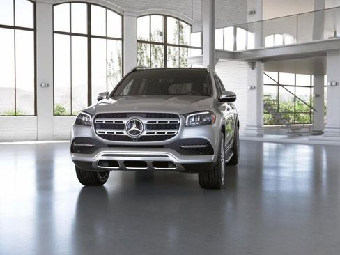 Used 2023 Mercedes-Benz GLS 450 4MATIC image 43