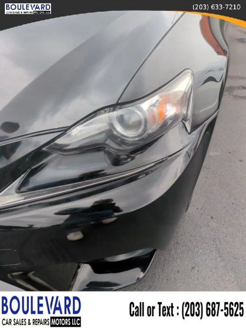 Used 2016 Lexus IS 200t RWD image 27