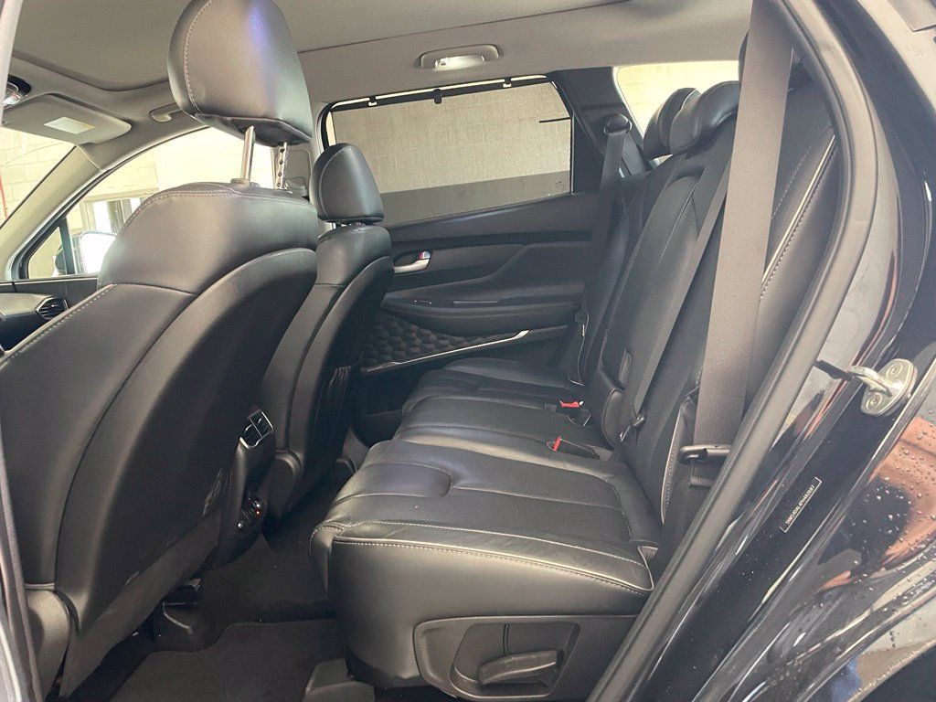 Used 2023 Hyundai Santa Fe Limited AWD/4WD image 17