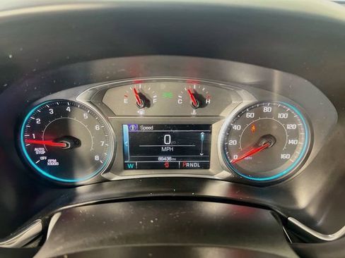 Used 2018 Chevrolet Equinox LT FWD image 15