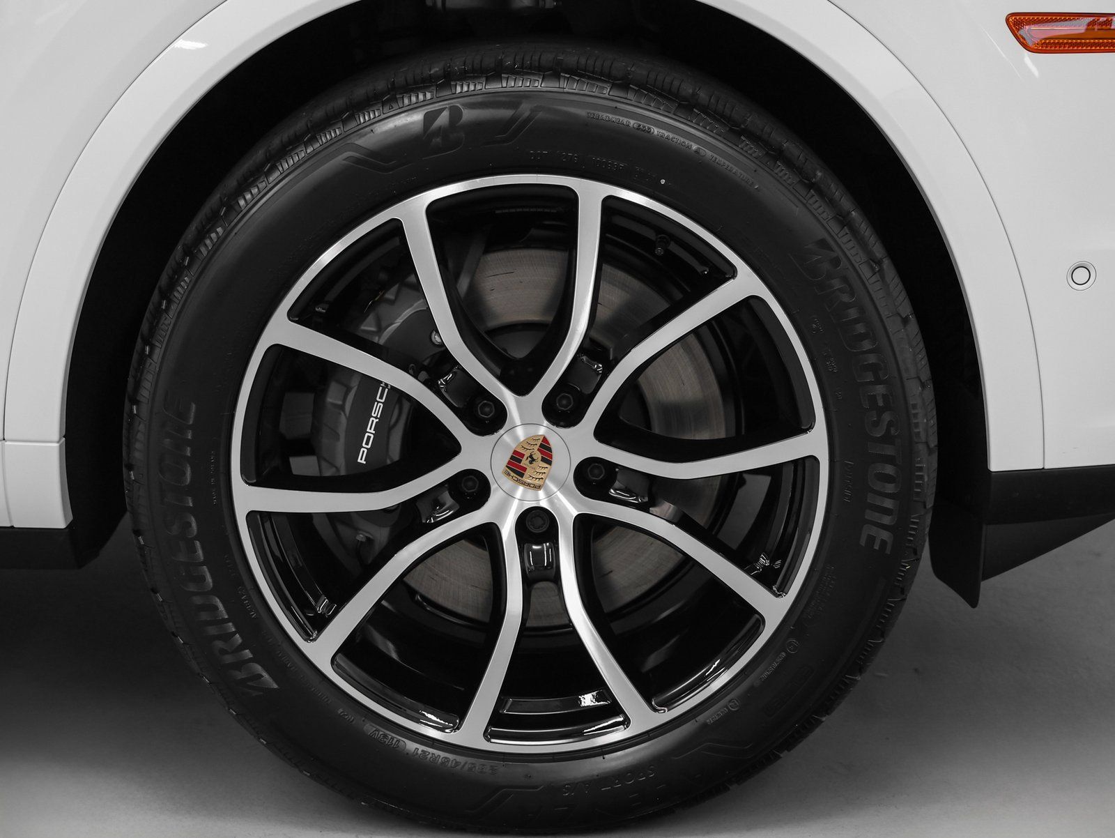 Certified 2026 Porsche Cayenne Coupe AWD/4WD image 15
