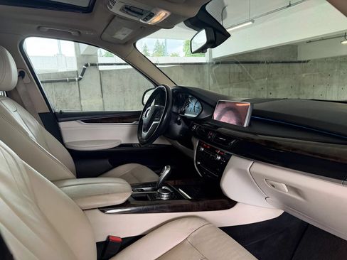 Used 2015 BMW X5 xDrive35d w/ Premium Package AWD/4WD image 26