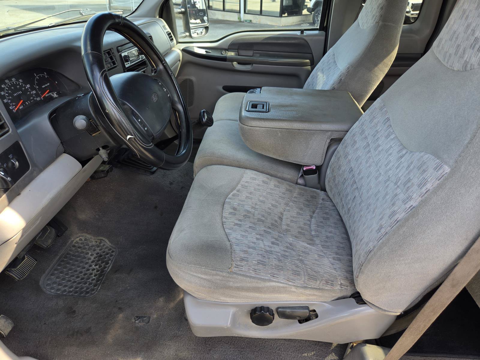 Used 2000 Ford F350 Lariat RWD image 10