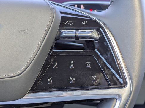 New 2026 Cadillac Escalade IQ Luxury 2 image 28