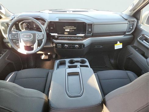 New 2026 GMC Sierra 1500 SLE w/ Preferred Package AWD/4WD image 13