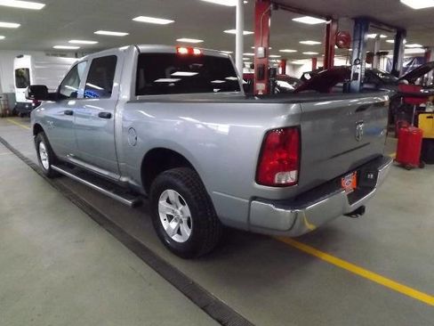 Used 2022 RAM 1500 Tradesman w/ Chrome Plus Package AWD/4WD image 3