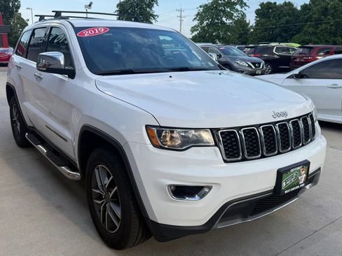 Used 2019 Jeep Grand Cherokee Limited w/ Trailer Tow Group IV AWD/4WD image 2