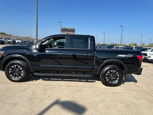 Used 2024 Nissan Titan PRO-4X w/ Pro-4x Convenience Package AWD/4WD image 9
