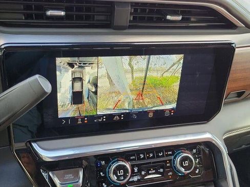 Used 2024 GMC Sierra 3500 Denali Ultimate image 27