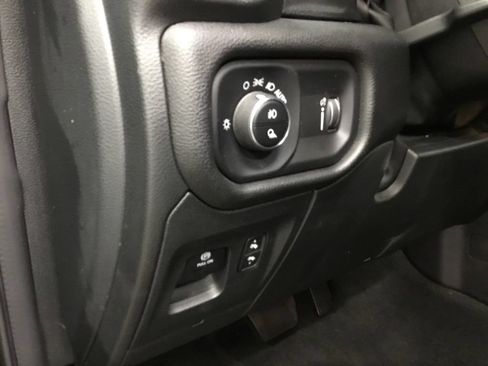 Used 2023 RAM 1500 Big Horn AWD/4WD image 9