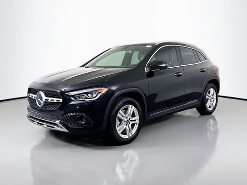 Used 2022 Mercedes-Benz GLA 250 w/ Premium Package Lite image 4
