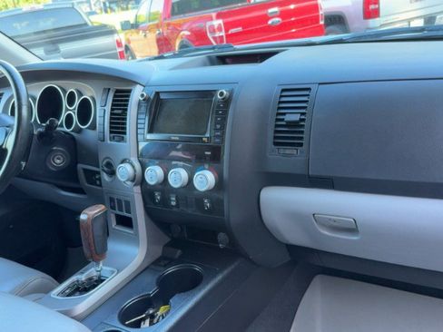 Used 2012 Toyota Tundra Limited w/ Memory Pkg AWD/4WD image 15