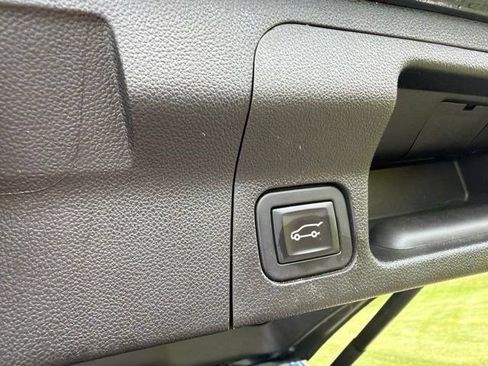 Used 2019 GMC Acadia SLT w/ LPO, Floor Liner Package FWD image 38