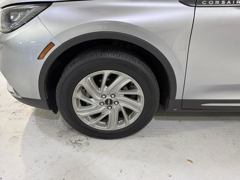 Used 2022 Lincoln Corsair FWD image 9