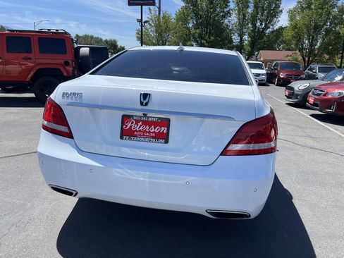 Used 2016 Hyundai Equus Signature RWD image 7