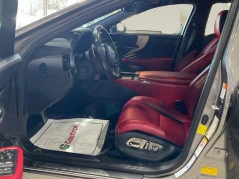 Used 2018 Lexus LS 500 F Sport w/ Accessory Package (Z2) image 10