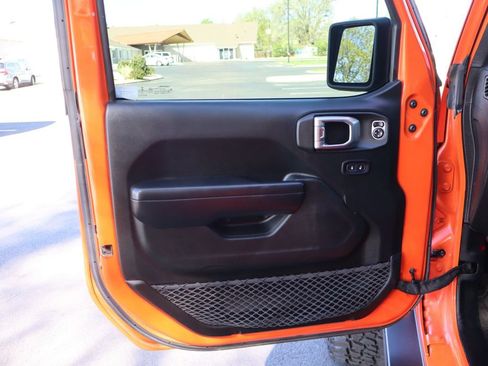 Used 2018 Jeep Wrangler Unlimited Rubicon image 23