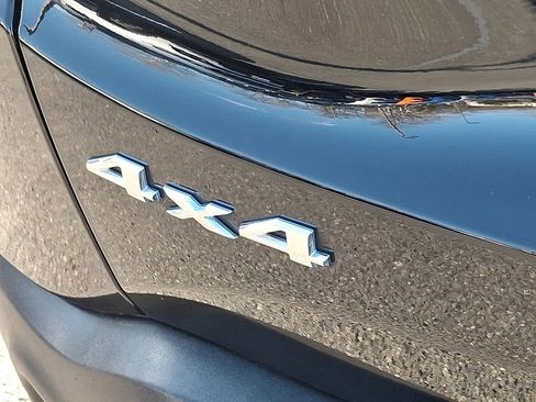 Used 2022 Jeep Renegade Latitude w/ Convenience Group image 17