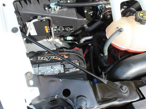 Used 2016 Chevrolet Express 4500 Extended image 50