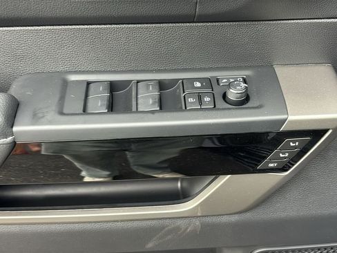 New 2026 Toyota Tundra Limited AWD/4WD image 15
