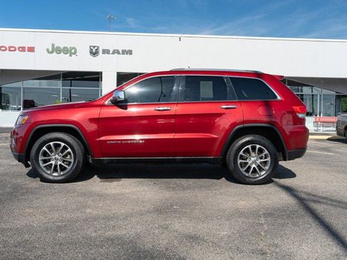 Used 2014 Jeep Grand Cherokee Limited w/ Trailer Tow Group IV AWD/4WD image 2
