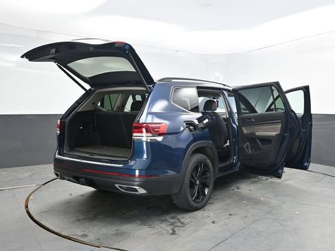 Used 2023 Volkswagen Atlas SE AWD/4WD image 40