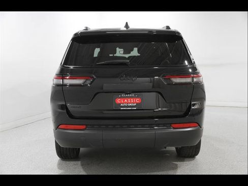 Used 2024 Jeep Grand Cherokee L Altitude AWD/4WD image 21