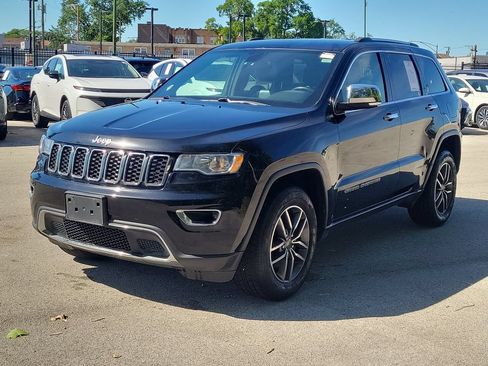 Used 2019 Jeep Grand Cherokee Limited AWD/4WD image 2