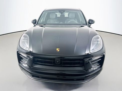 Certified 2023 Porsche Macan AWD/4WD image 6