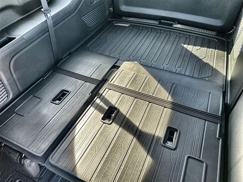 New 2026 GMC Yukon XL Denali w/ Sun & Power Step Package image 18