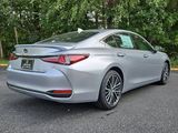 New 2025 Lexus ES 300h w/ Premium Package image 4
