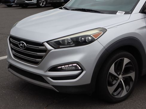 Used 2017 Hyundai Tucson Limited FWD image 17