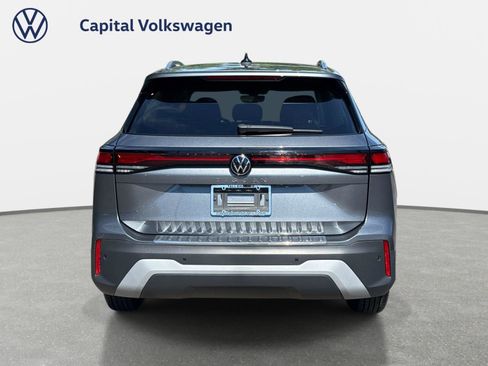 Certified 2025 Volkswagen Tiguan S FWD image 6