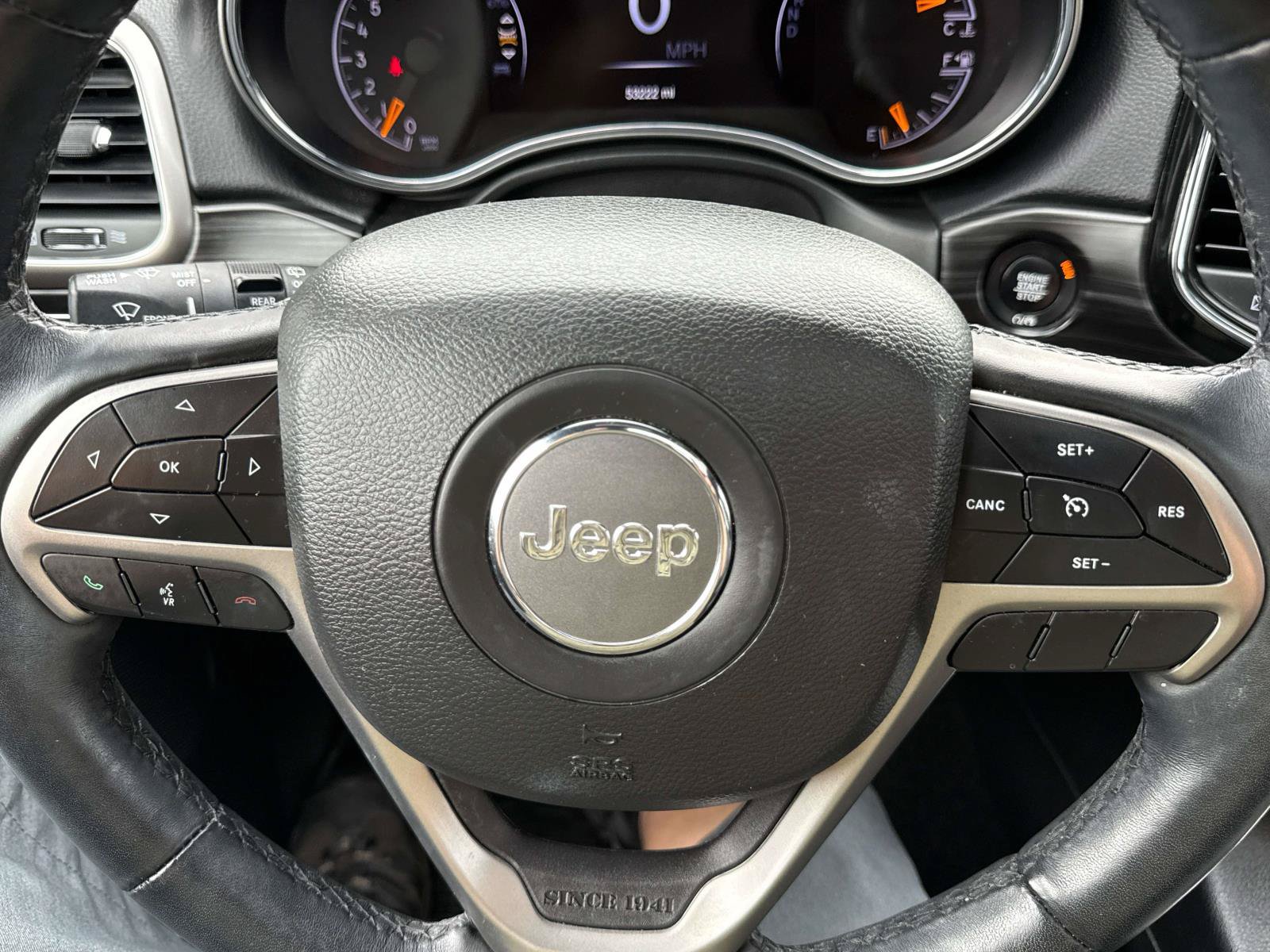 Used 2022 Jeep Grand Cherokee Limited AWD/4WD image 26