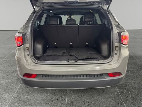 Used 2023 Jeep Compass Limited AWD/4WD image 13