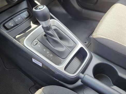 New 2026 Hyundai Venue SE FWD image 15