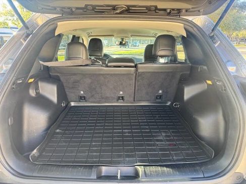 Used 2020 Jeep Cherokee Trailhawk image 18