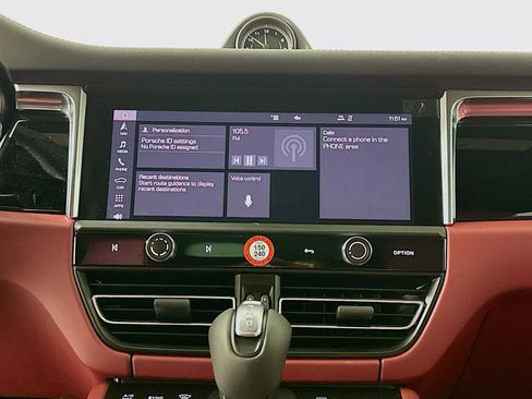 New 2025 Porsche Macan image 17