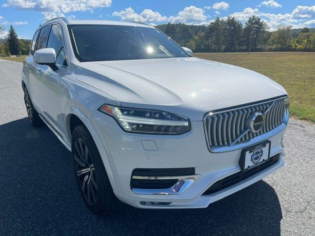 Used 2024 Volvo XC90 B5 Plus w/ Protection Package Premier AWD/4WD image 6
