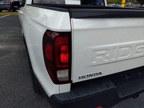 New 2025 Honda Ridgeline RTL+ image 12