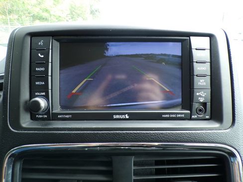 Used 2018 Dodge Grand Caravan SE w/ UConnect Hands-Free Group FWD image 29