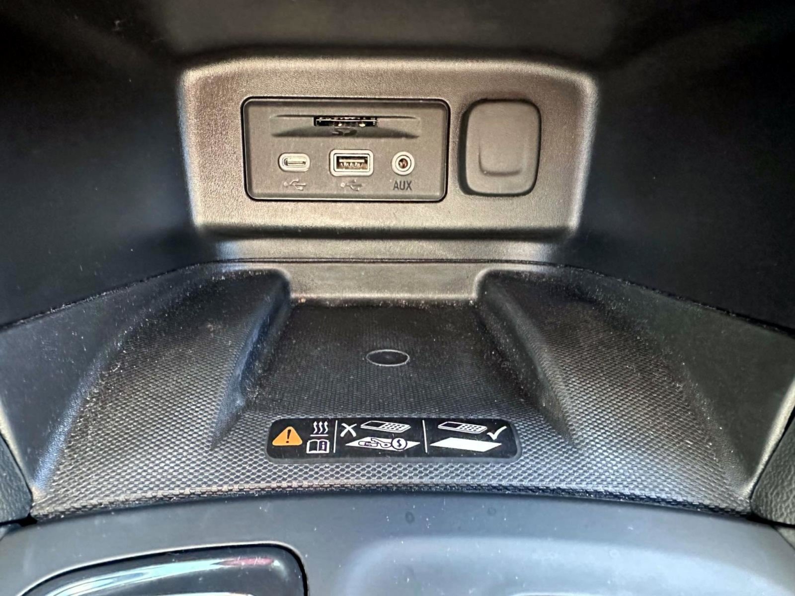 Used 2024 Chevrolet Equinox Premier AWD/4WD image 26