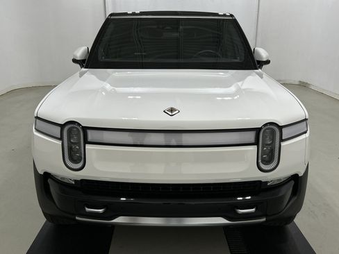 Used 2023 Rivian R1S Adventure AWD/4WD image 8