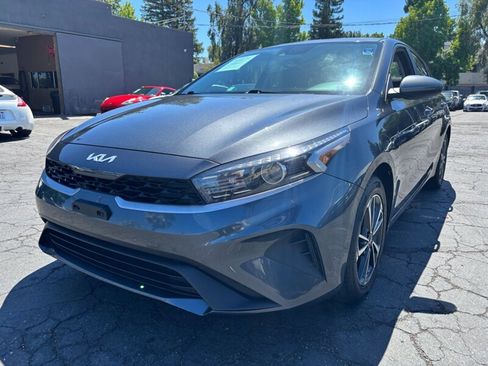Used 2023 Kia Forte LXS FWD image 8