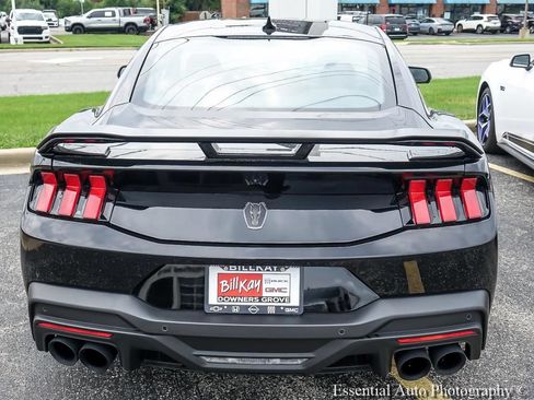 Used 2025 Ford Mustang Dark Horse RWD image 8