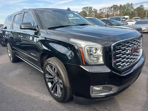 Used 2020 GMC Yukon XL Denali w/ Denali Ultimate Package image 2