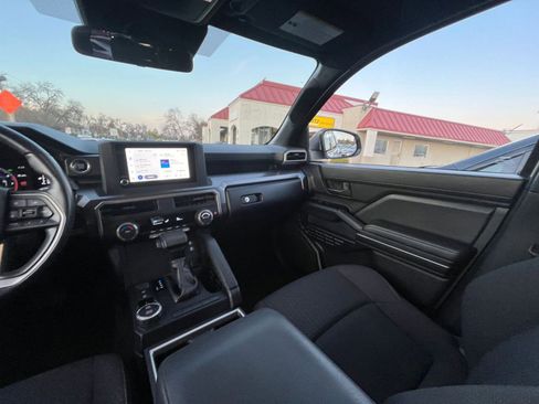 Used 2025 Toyota 4Runner SR5 image 34