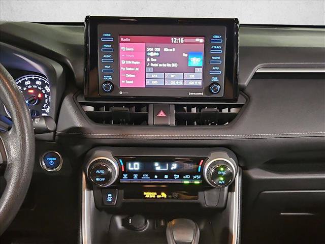Used 2021 Toyota RAV4 XLE w/ Convenience Package AWD/4WD image 14