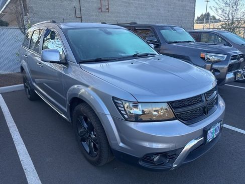Used 2018 Dodge Journey Crossroad image 4